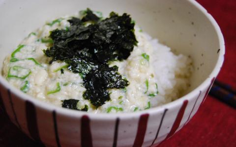 オクラと豆腐のとろろ丼